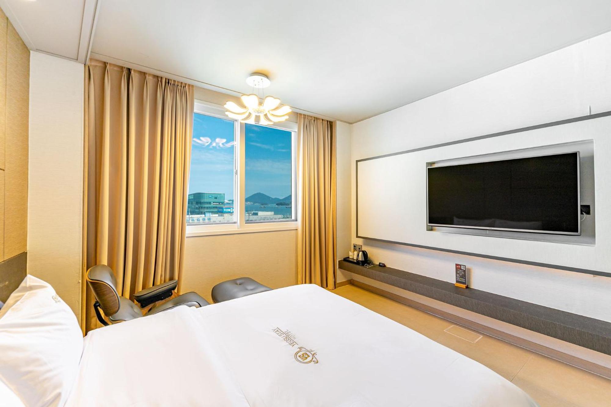 Yeosu Stay Hotel Værelse billede