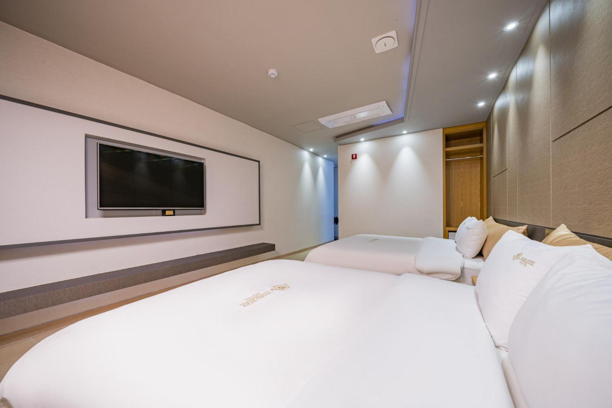 Yeosu Stay Hotel Værelse billede